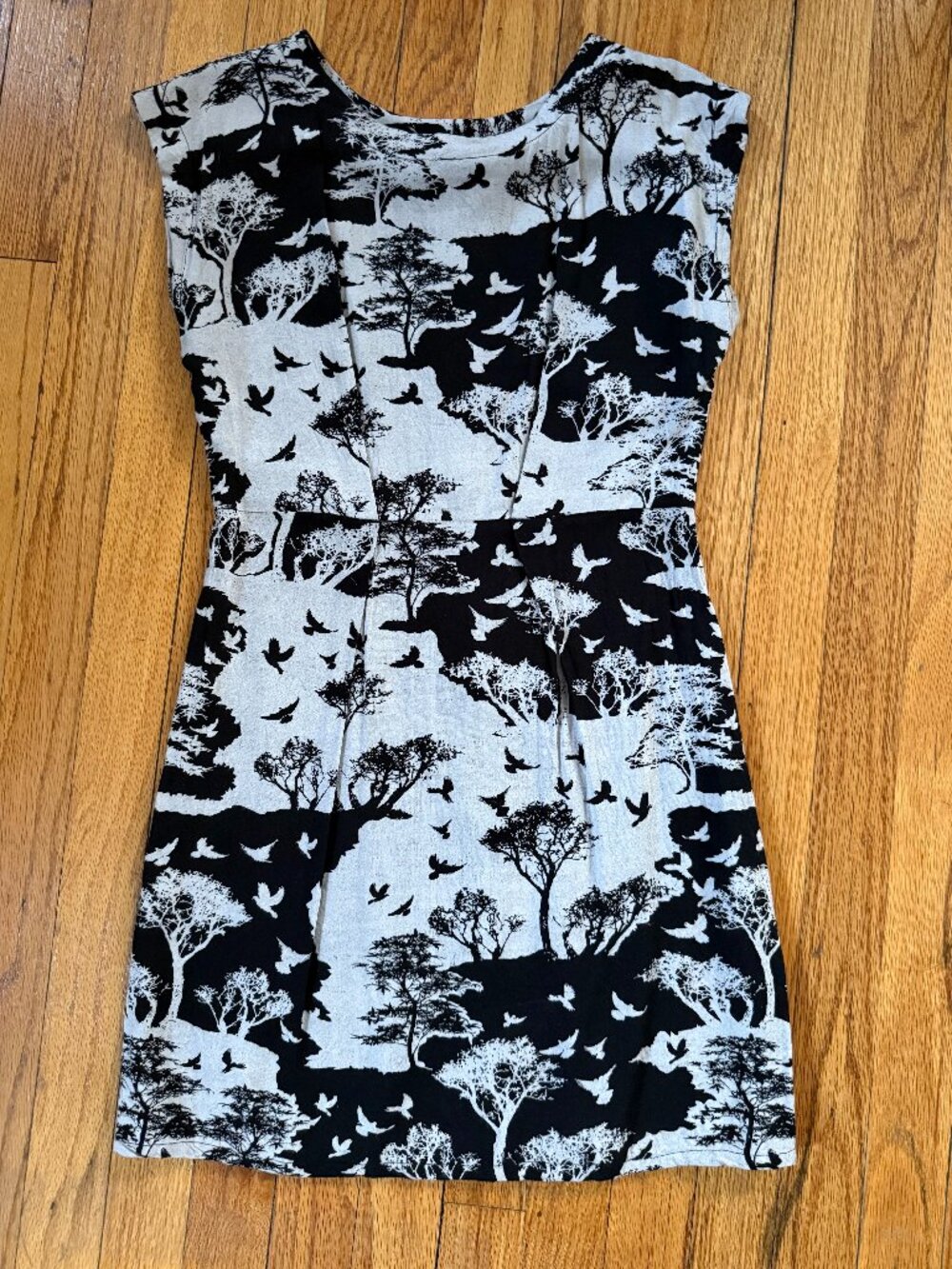 Angie Women's Cream/Blue Bird/Trees Mini Dress 100% Rayon, Medium fits SMALL